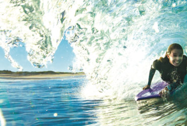 5 najlepszych kremów przeciwsłonecznych na surfing